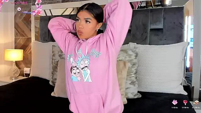 NaylaGrey from StripChat is Freechat