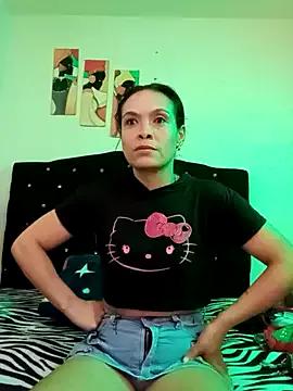 Nenarouse-x from StripChat is Freechat