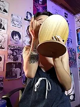 Nicki_Uzu from StripChat is Freechat
