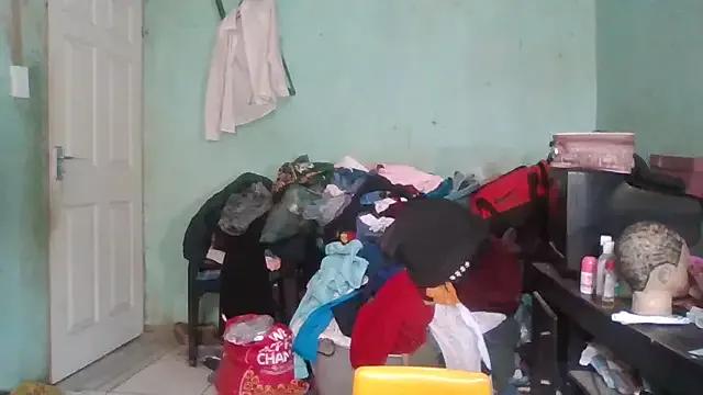 Nicky52 from StripChat is Freechat