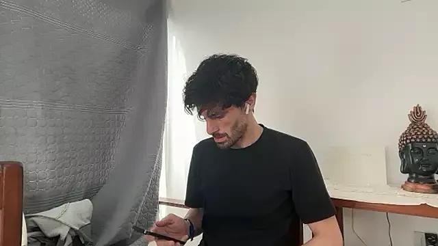 nicolaaaaas from StripChat is Freechat
