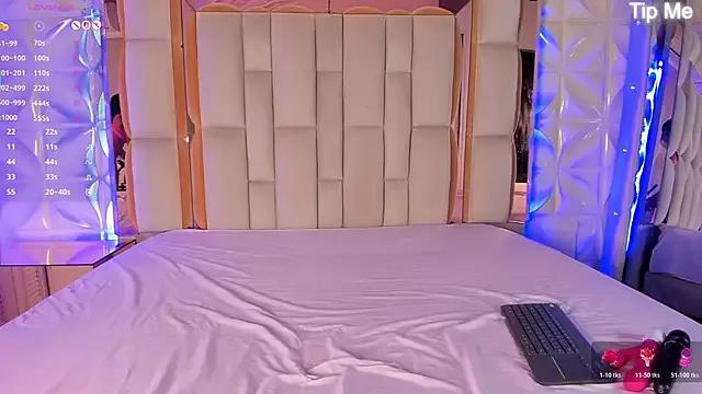 Customizable and immersive - Activate your taste buds and check-out our delicious choice of bondage cams streams with excited models getting their amazing bodies screwed with their beloved sex toys.