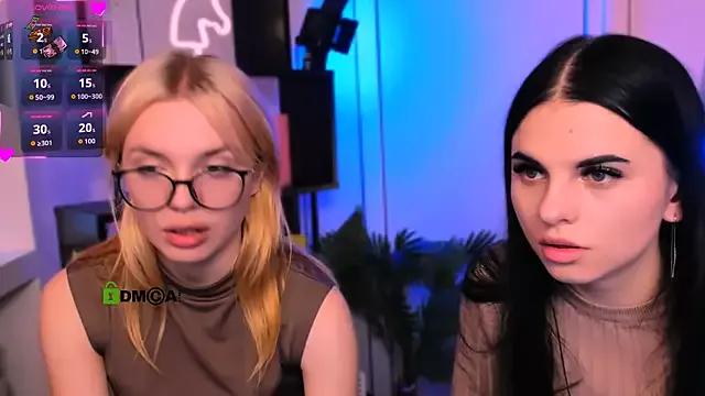 nicole_muah from StripChat is Freechat