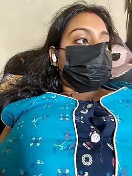 Nikigolden786 from StripChat is Freechat