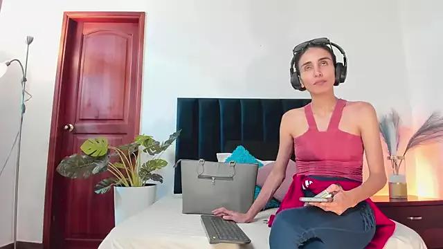 Customizable and immersive - Activate your taste buds and check-out our delicious choice of bondage cams streams with excited models getting their amazing bodies screwed with their beloved sex toys.