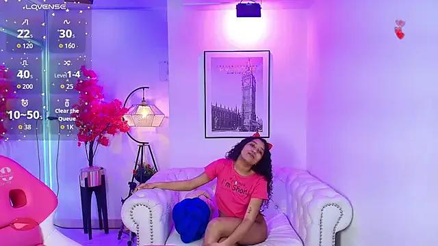 Nina_willyams from StripChat is Freechat