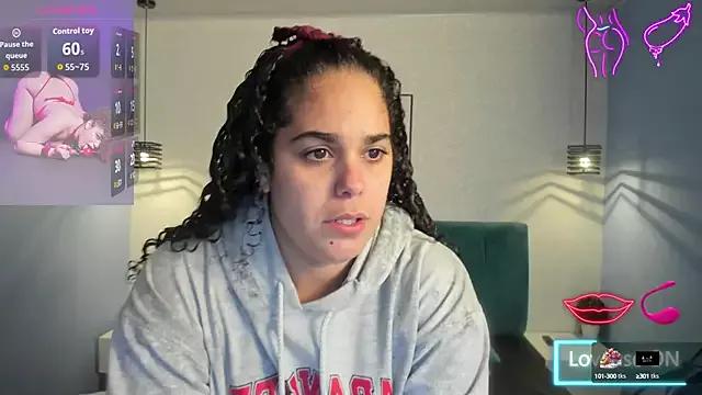 ninna_curly from StripChat is Freechat