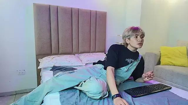 Photos of Noah_Blythe from StripChat is Freechat