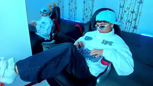 noah_sexo1 from StripChat is Freechat