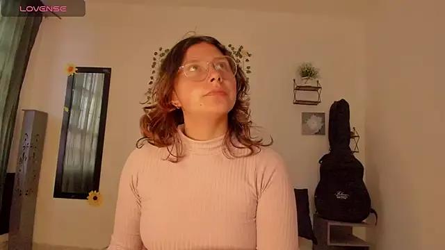 Noellesable from StripChat is Freechat
