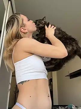Customizable and immersive - Activate your taste buds and check-out our delicious choice of bondage cams streams with excited models getting their amazing bodies screwed with their beloved sex toys.