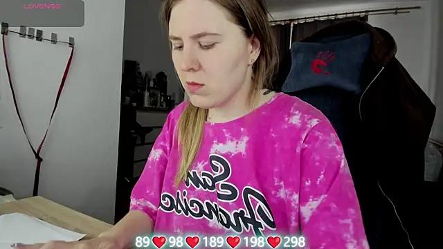 Olivia_Munk from StripChat is Freechat