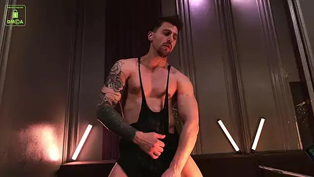 Oscar_Miller from StripChat is Freechat