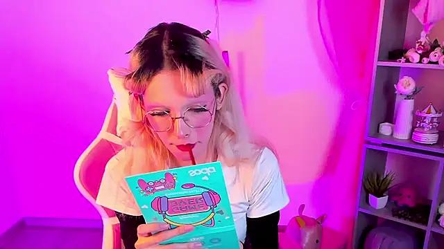 Customizable and immersive - Activate your taste buds and check-out our delicious choice of bondage cams streams with excited models getting their amazing bodies screwed with their beloved sex toys.