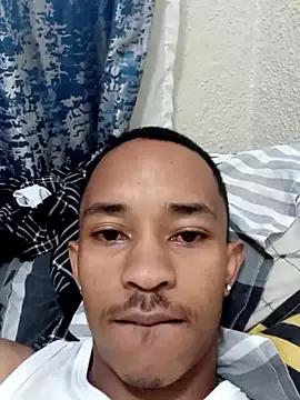 Papi_long_dick from StripChat is Freechat