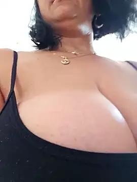 paulinaDiaz1 from StripChat is Freechat