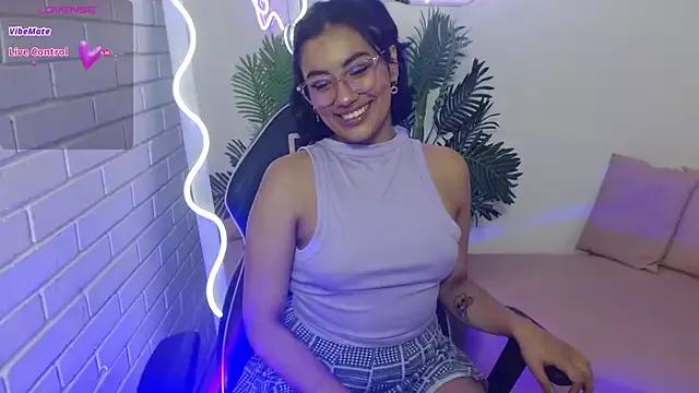 Customizable and immersive - Activate your taste buds and check-out our delicious choice of bondage cams streams with excited models getting their amazing bodies screwed with their beloved sex toys.