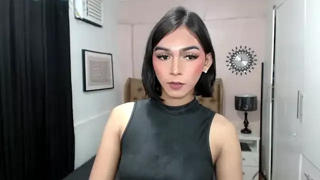 pearlmoore from StripChat is Freechat