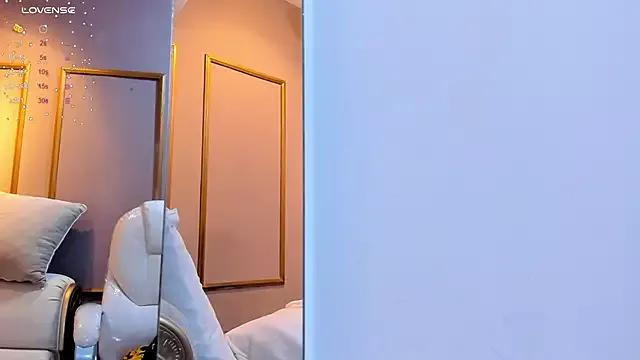 PerlaPreciosa from StripChat is Freechat