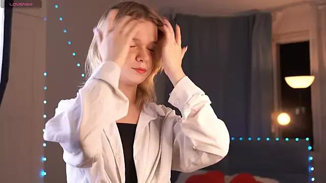 PhillisEsplin from StripChat is Freechat