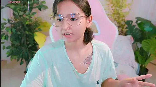 Pinkie_Princes from StripChat is Freechat
