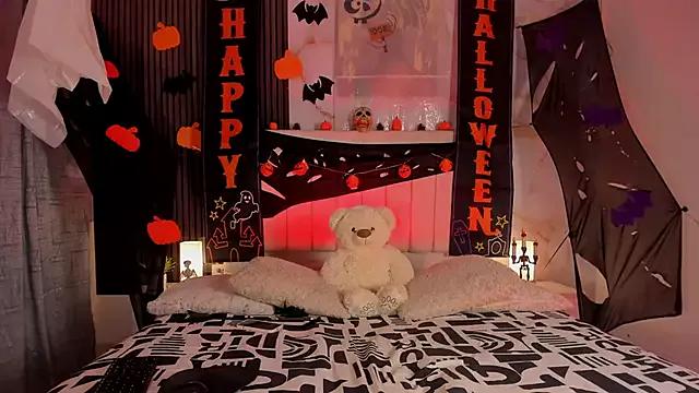 Customizable and immersive - Activate your taste buds and check-out our delicious choice of bondage cams streams with excited models getting their amazing bodies screwed with their beloved sex toys.