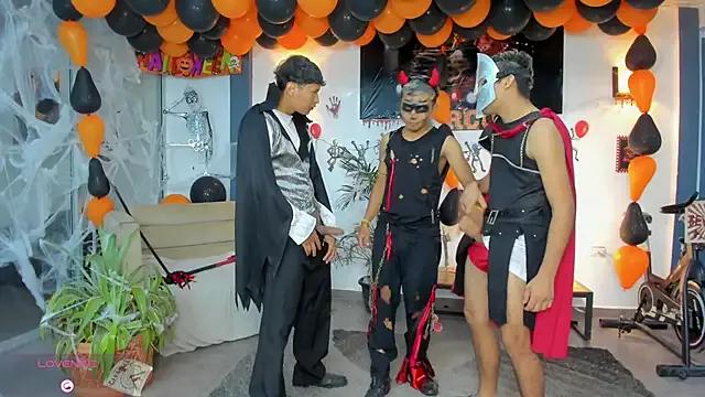 Playhardsexx from StripChat is Freechat