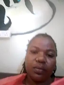 pretty-donna from StripChat is Freechat