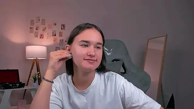 princessdi2nna from StripChat is Freechat
