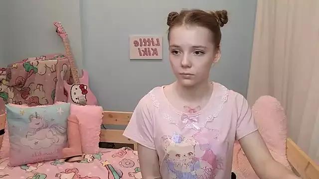 Photos of PrincessLittleKiki from StripChat is Freechat
