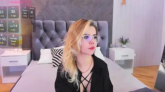 PrincessSlay from StripChat is Freechat