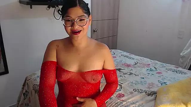 Prins_jazmin from StripChat is Freechat