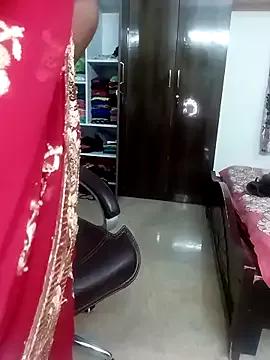 Priya_kannadasexy from StripChat is Freechat