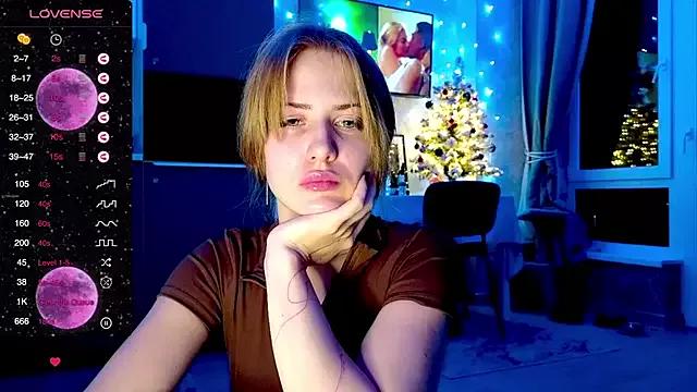 PureAlisMiracle from StripChat is Freechat