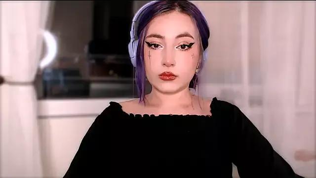 purplewitch from StripChat is Freechat