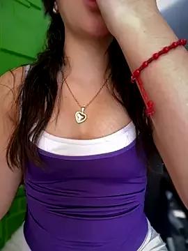Queen__Love from StripChat is Freechat