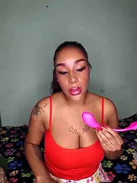 Queen_Amara from StripChat is Freechat