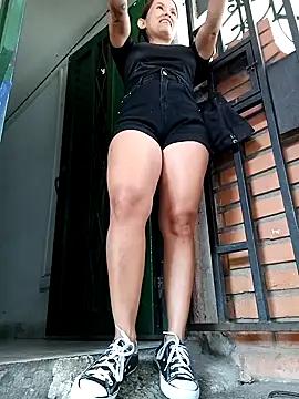 Queen_lorena from StripChat is Freechat
