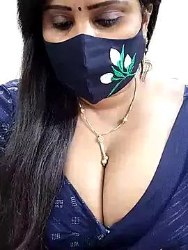 Queenflowerr from StripChat is Freechat