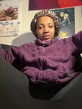 Queenkimi777 from StripChat is Freechat