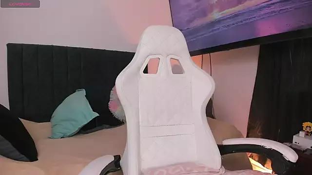Customizable and immersive - Activate your taste buds and check-out our delicious choice of bondage cams streams with excited models getting their amazing bodies screwed with their beloved sex toys.