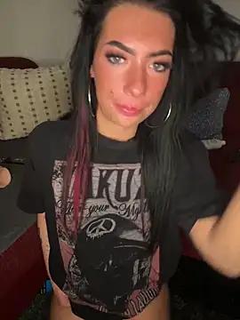 queenshirin69 from StripChat is Freechat