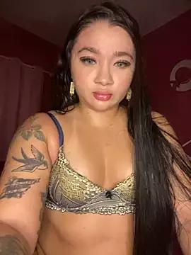 QueenYumi from StripChat is Freechat