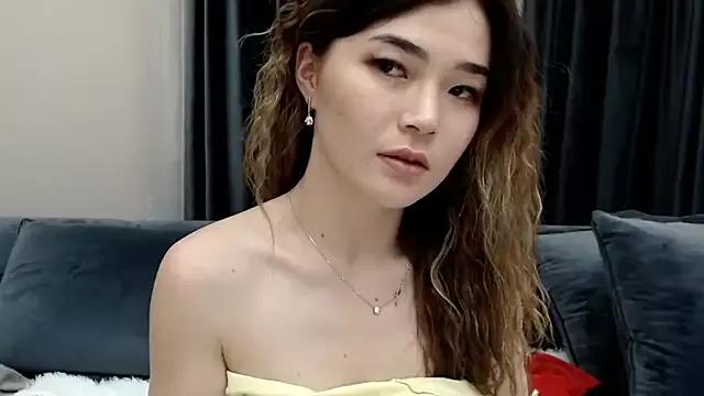 quinfall from StripChat is Freechat