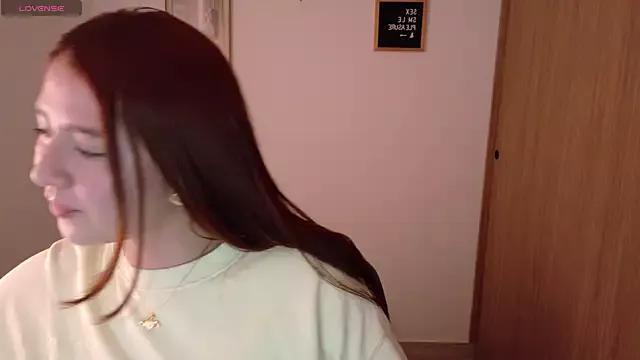 Rachel_t_ from StripChat is Freechat