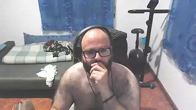 Photos of ravingr4d4 from StripChat is Freechat