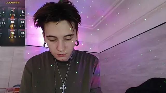 Ray-Taylor from StripChat is Freechat