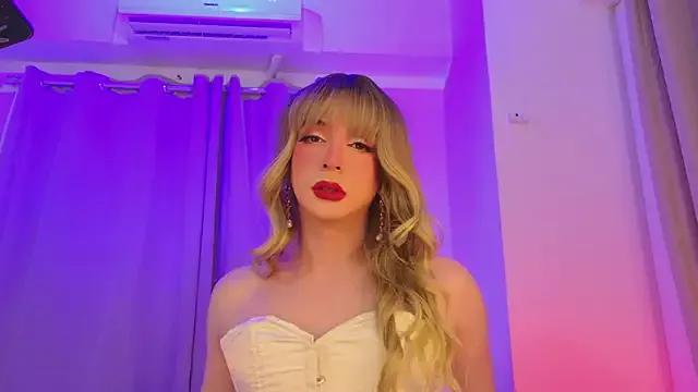 reginarose69 from StripChat is Freechat