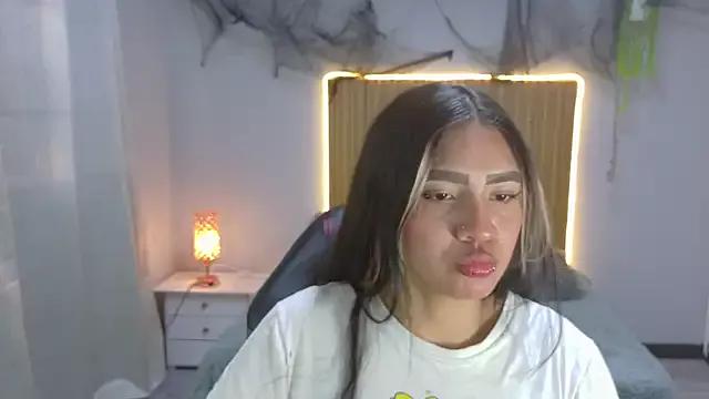 Reichell_Princess from StripChat is Freechat