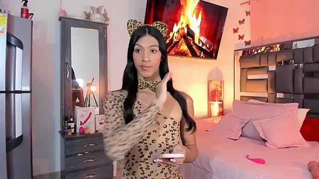 REINA_ADAHARA from StripChat is Freechat